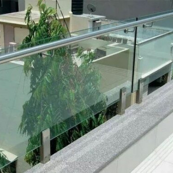 Baluster & Railings SS Railing with Glass