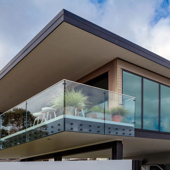 Baluster & Railings American-Standard-Stainless-Steel-316-Standoff-Glass-Railing-Design