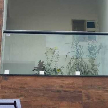 Baluster & Railings balcony-position-frameless-aluminium-glass-railing-up-to-five-feet-439