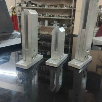 Fittings SS Railing Spigot